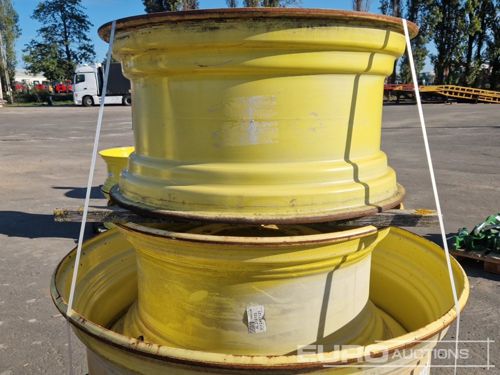 John Deere 15x30/18x42 Fixed Rim Set, FRONT: Center Bore: 281mm, Pitch Circle: 335mm, 10 Screw Holes, REAR: Center Bore: 281mm, Pitch Circle: 335mm, 10 Screw Holes - Neumático: foto 3 John Deere 15x30/18x42 Fixed Rim Set, FRONT: Center Bore: 281mm, Pitch Circle: 335mm, 10 Screw Holes, REAR: Center Bore: 281mm, Pitch Circle: 335mm, 10 Screw Holes - Neumático: foto 3