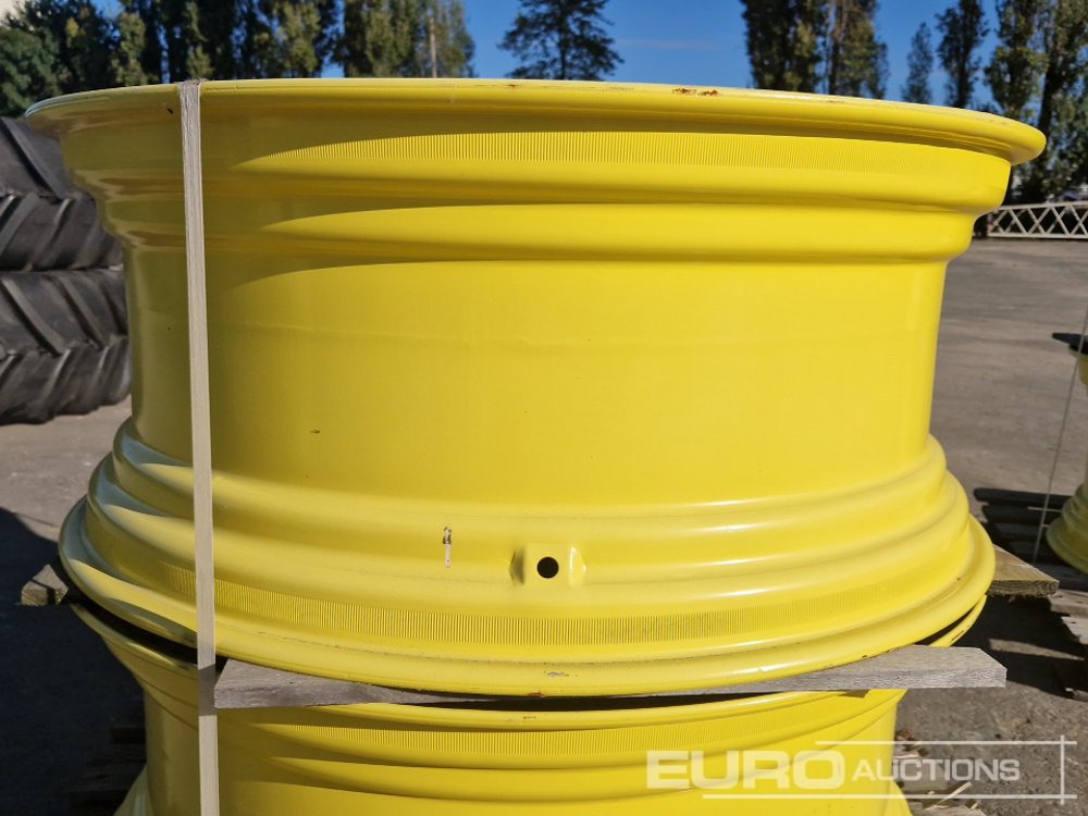 John Deere 15x38 Fixed Rear Rims, Center Bore: 152mm, Pitch Circle: 221mm, 8 Screw Holes (No.AL118365) - Neumático: foto 3 John Deere 15x38 Fixed Rear Rims, Center Bore: 152mm, Pitch Circle: 221mm, 8 Screw Holes (No.AL118365) - Neumático: foto 3