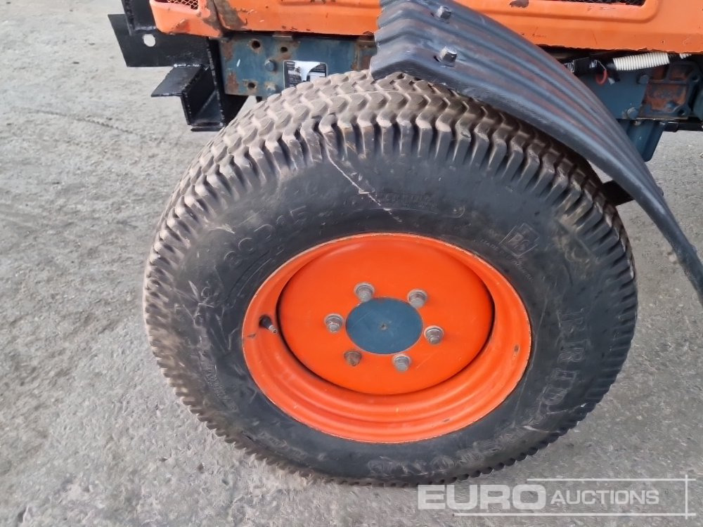 Mini tractor Kubota L3250D: foto 9