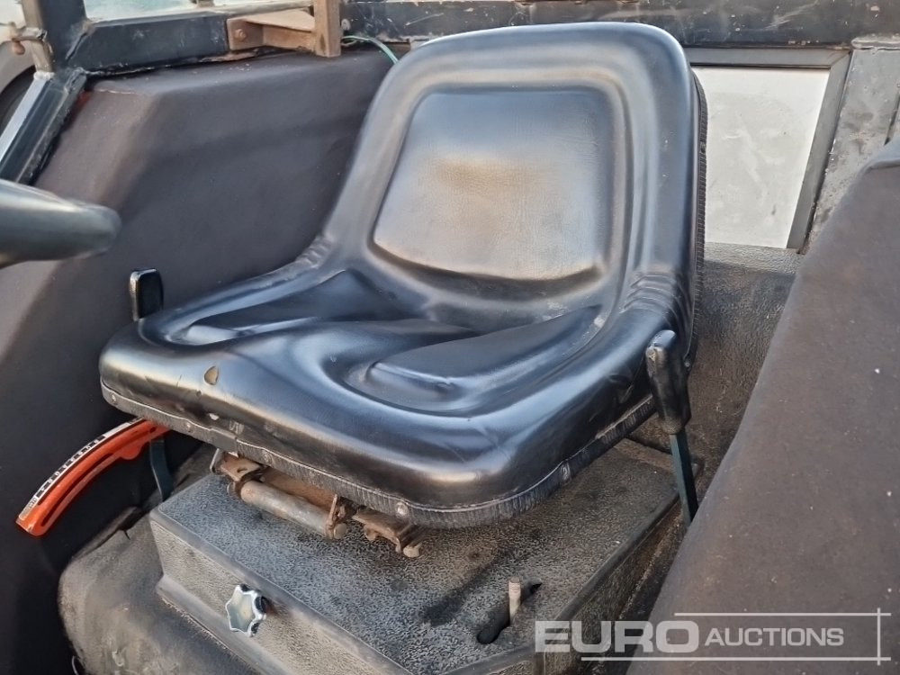 Mini tractor Kubota L3250D: foto 26