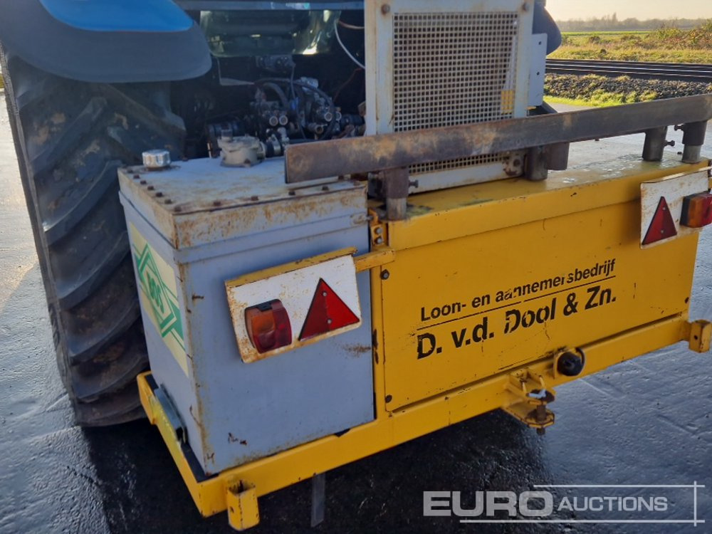 Tractor New Holland TS100: foto 22