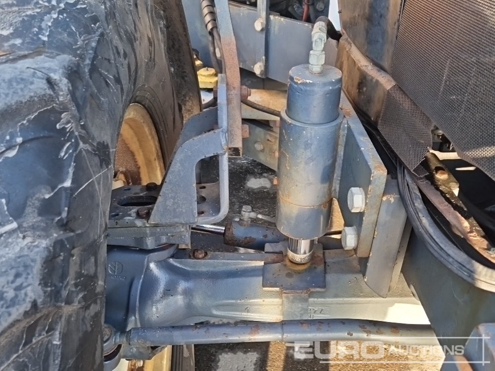 Tractor New Holland TS100: foto 13