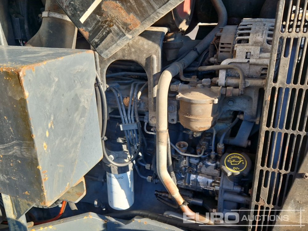 Tractor New Holland TS100: foto 31