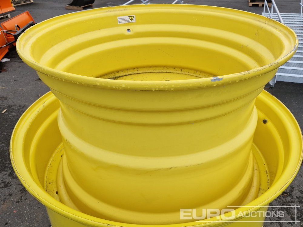 Unused 20x30/23x38 Wheel Rim Set, FRONT: Center Bore: 448mm, Pitch Circle: 500mm, 12 20mm Screw Holes: REAR: Center Bore: 764mm, Pitch Circle: 814mm, 12 22.3mm Screw Holes to suit John Deere 8R Series - Neumático: foto 3 Unused 20x30/23x38 Wheel Rim Set, FRONT: Center Bore: 448mm, Pitch Circle: 500mm, 12 20mm Screw Holes: REAR: Center Bore: 764mm, Pitch Circle: 814mm, 12 22.3mm Screw Holes to suit John Deere 8R Series - Neumático: foto 3