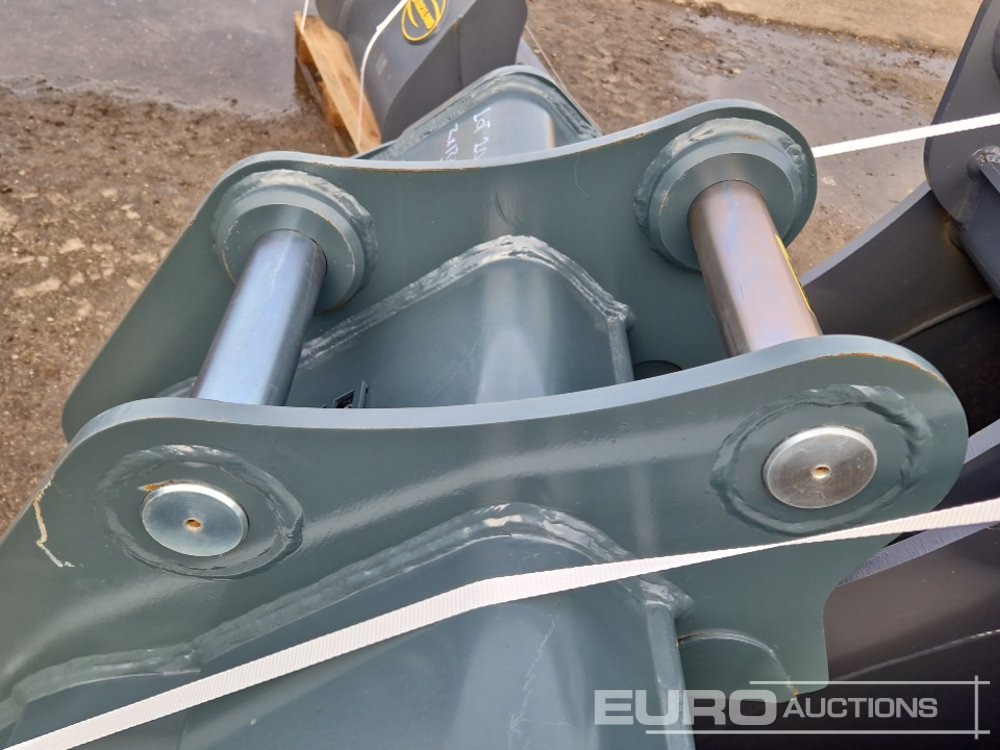 Cazo nuevo Unused Strickland 48", 24", 18" Bucket Set, 65mm Pin to suit Hitachi ZX130 (3 of): foto 7