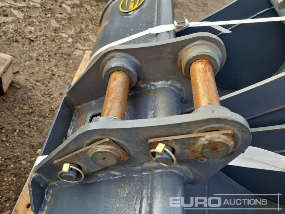 Cazo nuevo Unused Strickland 48", 24", 18" Bucket Set to suit Kubota U27 (3 of): foto 7