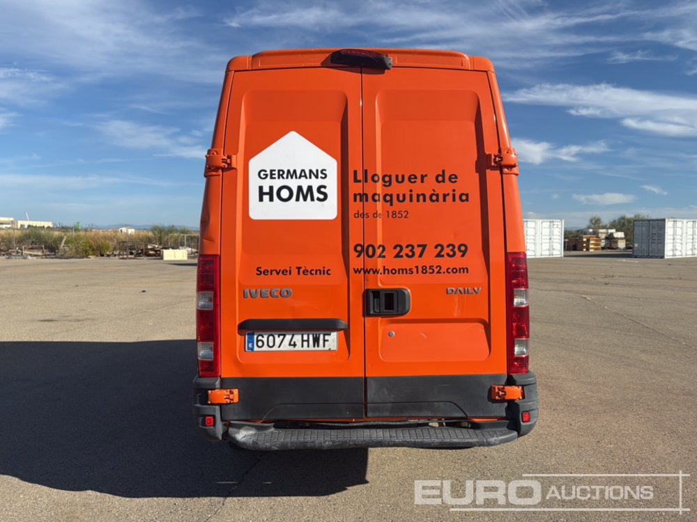 2014 Iveco Daily 35 S13 - Furgón: foto 4 2014 Iveco Daily 35 S13 - Furgón: foto 4