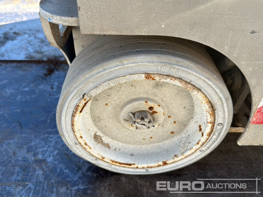 Plataforma elevadora 2016 Genie GR-15: foto 9 Plataforma elevadora 2016 Genie GR-15: foto 9