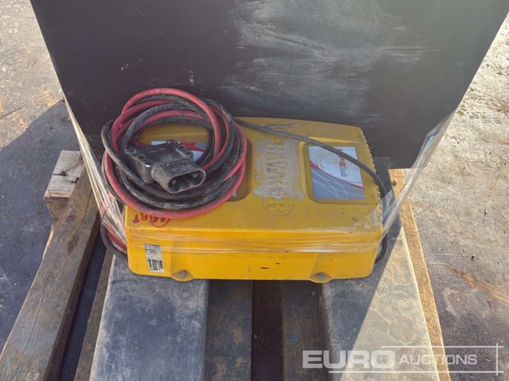 Equipo de manutención MB Electric Pallet Truck, Charger: foto 7