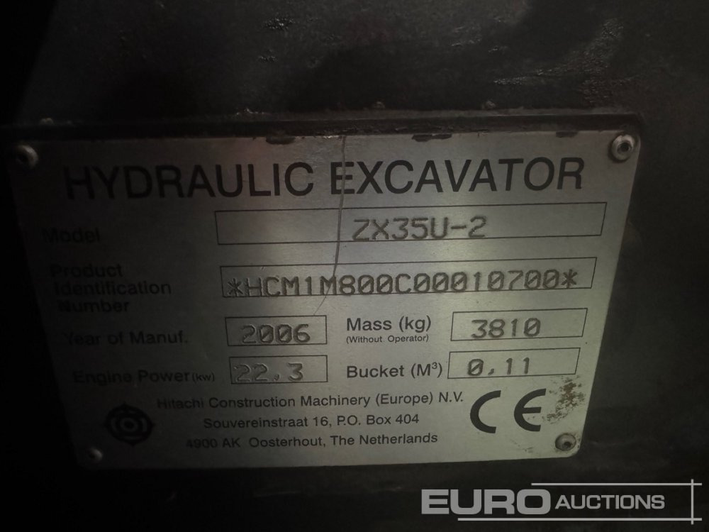 Hitachi ZX35U-2 - Miniexcavadora: foto 1 Hitachi ZX35U-2 - Miniexcavadora: foto 1