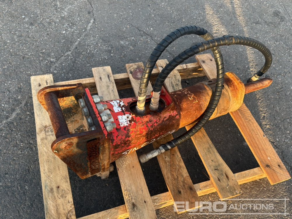 Montabert SC12 - Martillo hidráulico: foto 1 Montabert SC12 - Martillo hidráulico: foto 1