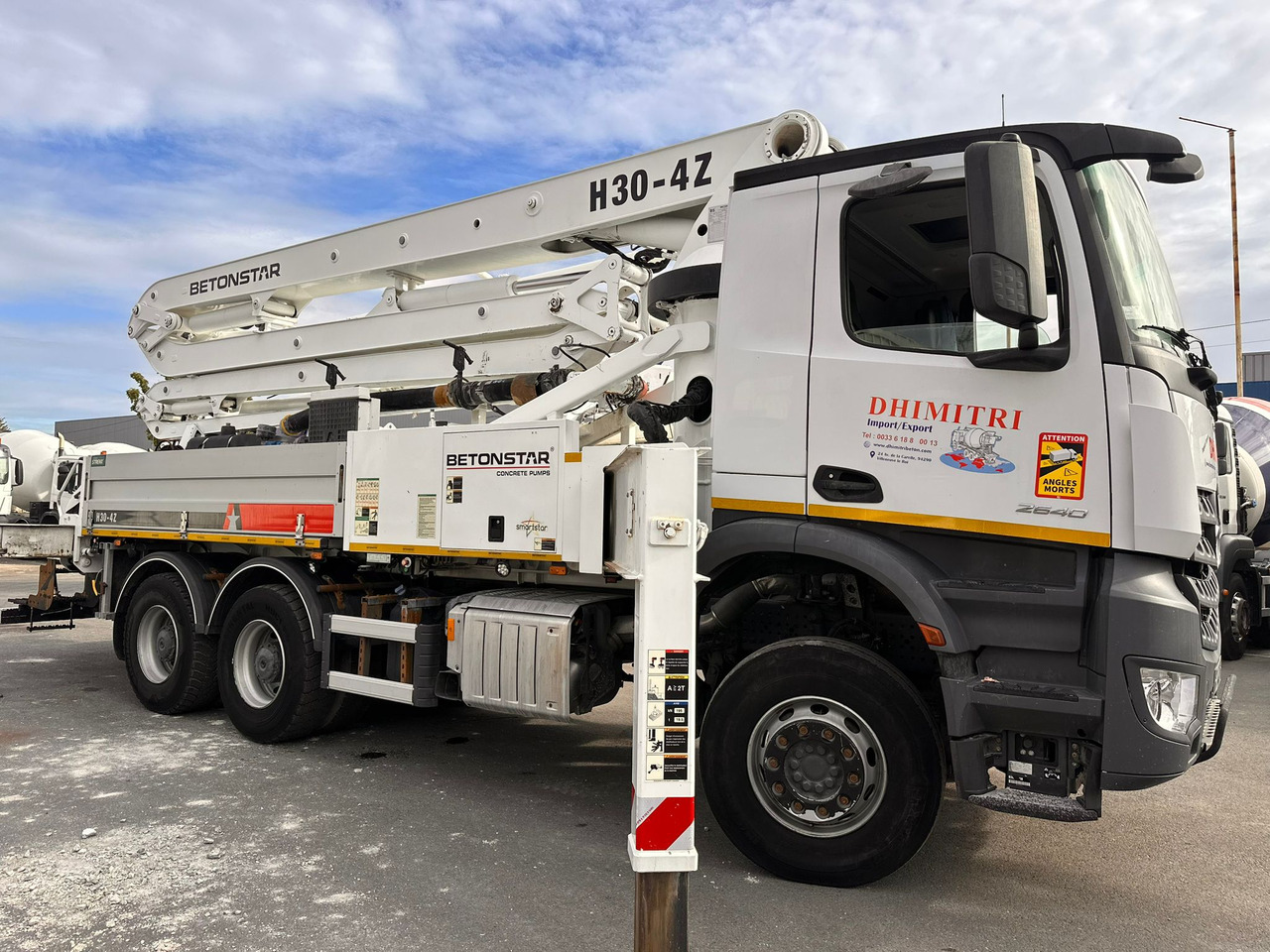 Pompe à béton BetonStar 30m avec cabine Mercedes Benz Arocs 2640 FY-472-KA Année 2021 - Bomba de hormigón: foto 3 Pompe à béton BetonStar 30m avec cabine Mercedes Benz Arocs 2640 FY-472-KA Année 2021 - Bomba de hormigón: foto 3
