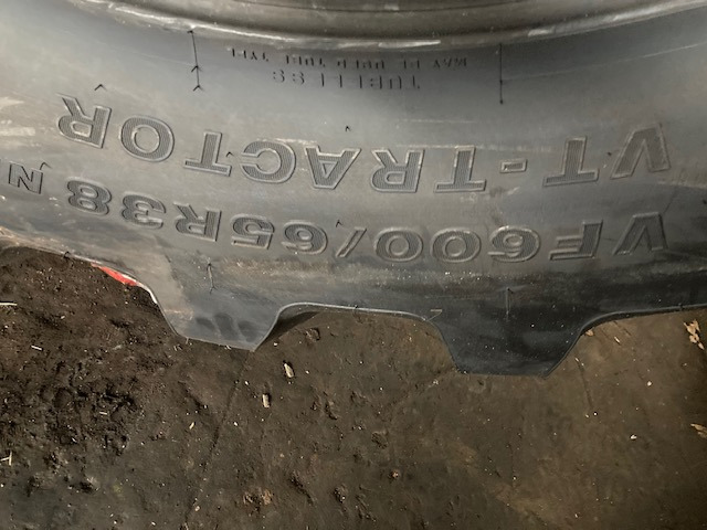 Bridgestone 600/65R38 Bridgestone - Neumáticos y llantas: foto 3 Bridgestone 600/65R38 Bridgestone - Neumáticos y llantas: foto 3