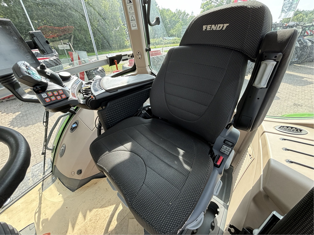 Tractor Fendt 1050 Vario Gen3 Profi: foto 12