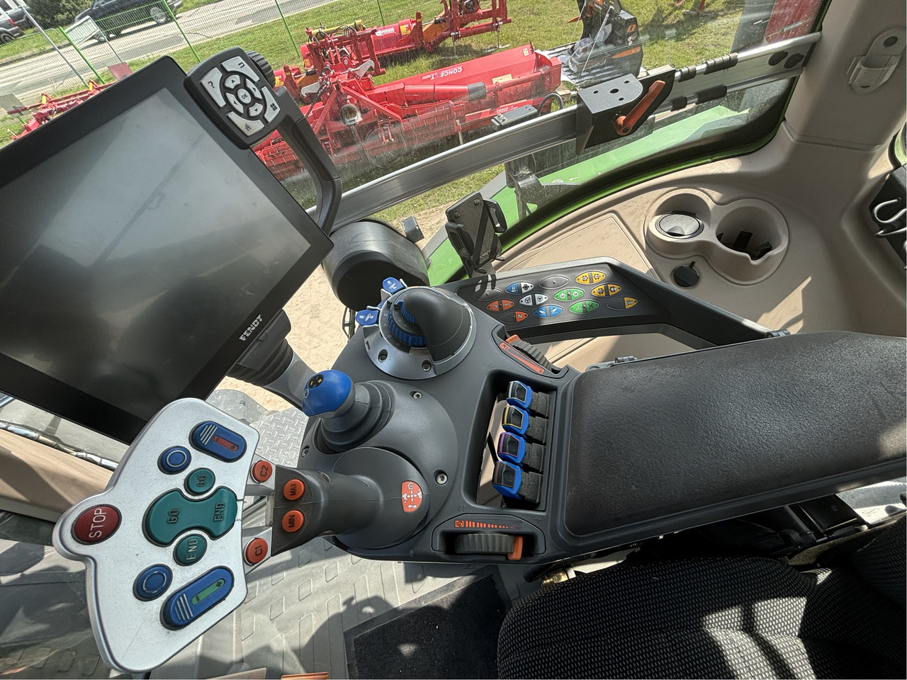 Tractor Fendt 1050 Vario S4 ProfiPlus: foto 11