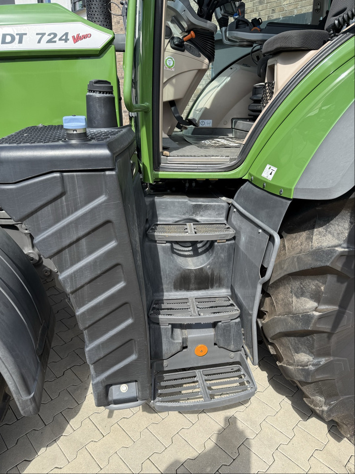 Fendt 724 Vario S4 - Tractor: foto 5 Fendt 724 Vario S4 - Tractor: foto 5