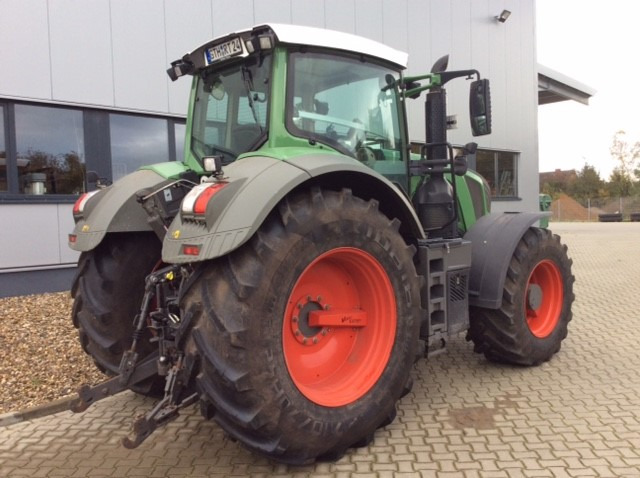 Fendt 824 Vario S4 Profi - Tractor: foto 5 Fendt 824 Vario S4 Profi - Tractor: foto 5