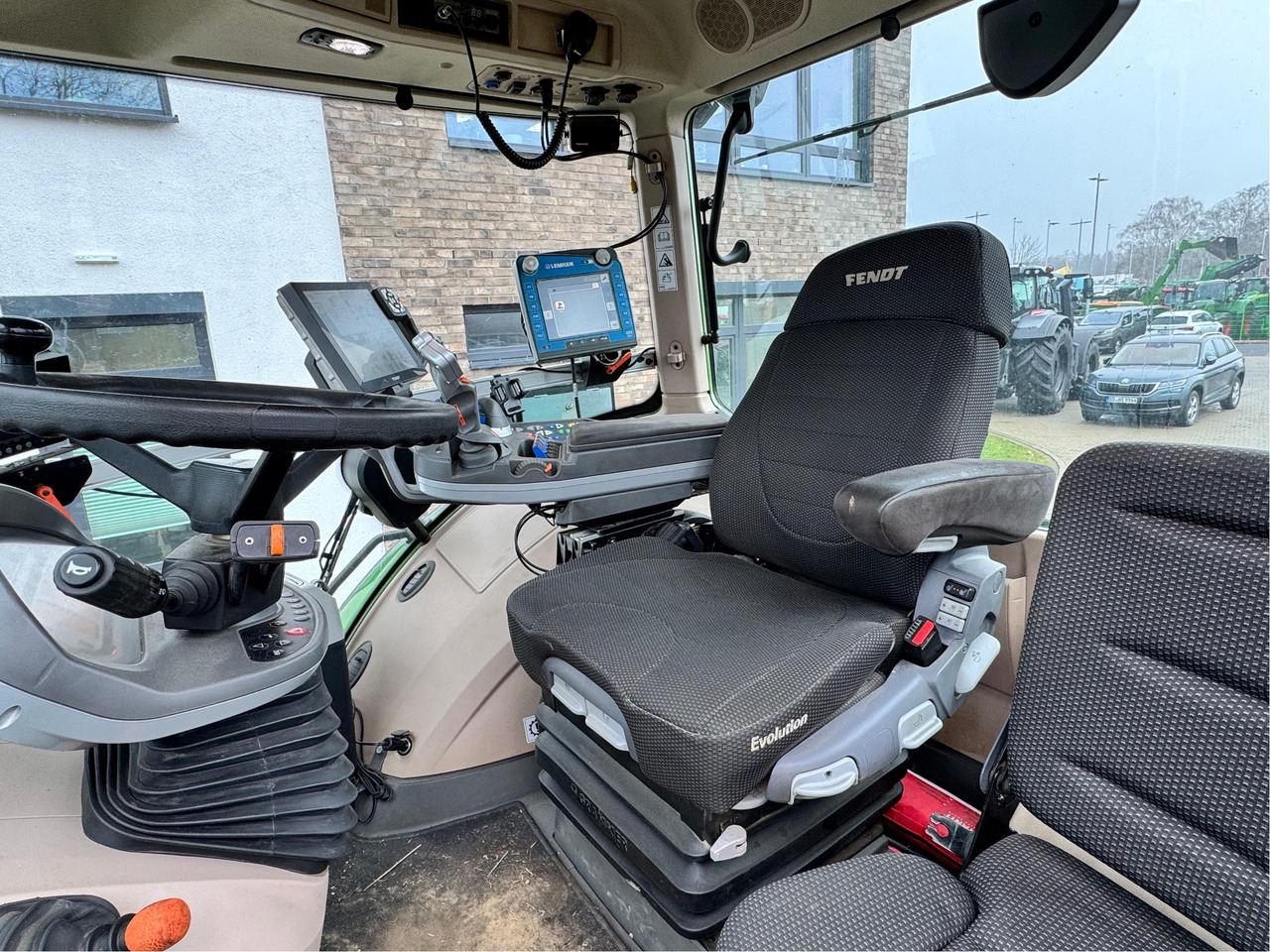 Fendt 933 Vario Gen6 Profi Plus - Tractor: foto 3 Fendt 933 Vario Gen6 Profi Plus - Tractor: foto 3