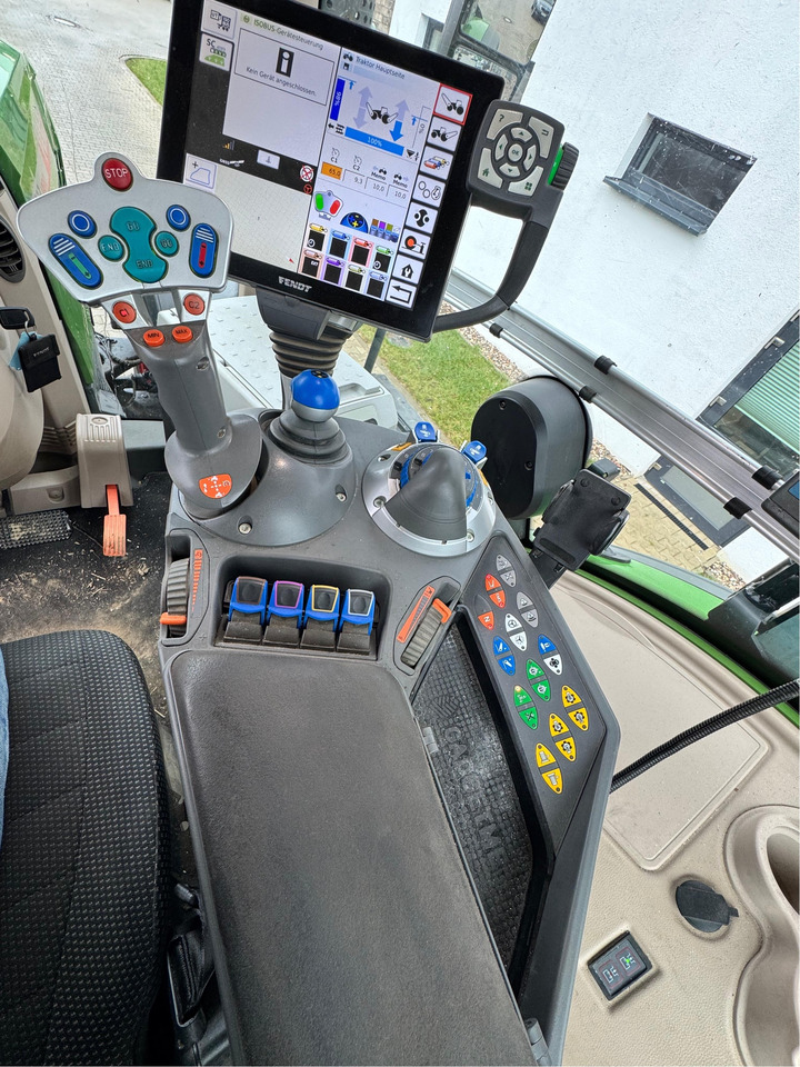 Fendt 933 Vario Gen6 Profi Plus - Tractor: foto 2 Fendt 933 Vario Gen6 Profi Plus - Tractor: foto 2