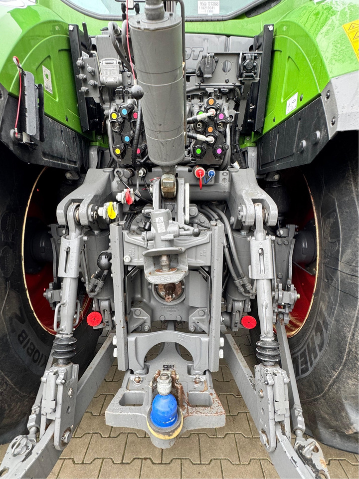 Fendt 933 Vario Gen6 Profi Plus - Tractor: foto 4 Fendt 933 Vario Gen6 Profi Plus - Tractor: foto 4