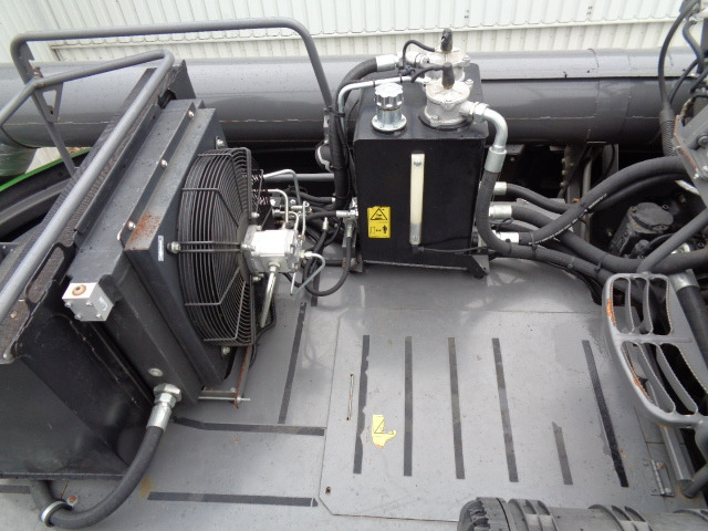 Fendt Mähdrescher 8410 P - Cosechadora de granos: foto 5 Fendt Mähdrescher 8410 P - Cosechadora de granos: foto 5