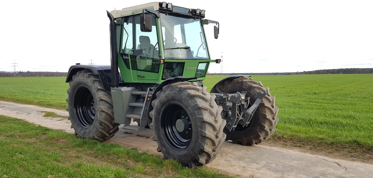 Fendt Xylon 520 - Tractor: foto 4 Fendt Xylon 520 - Tractor: foto 4