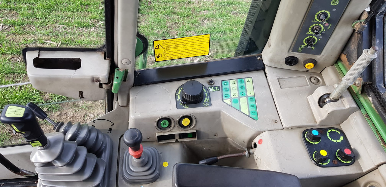Leasing de Fendt Xylon 520 Fendt Xylon 520: foto 7 Leasing de Fendt Xylon 520 Fendt Xylon 520: foto 7
