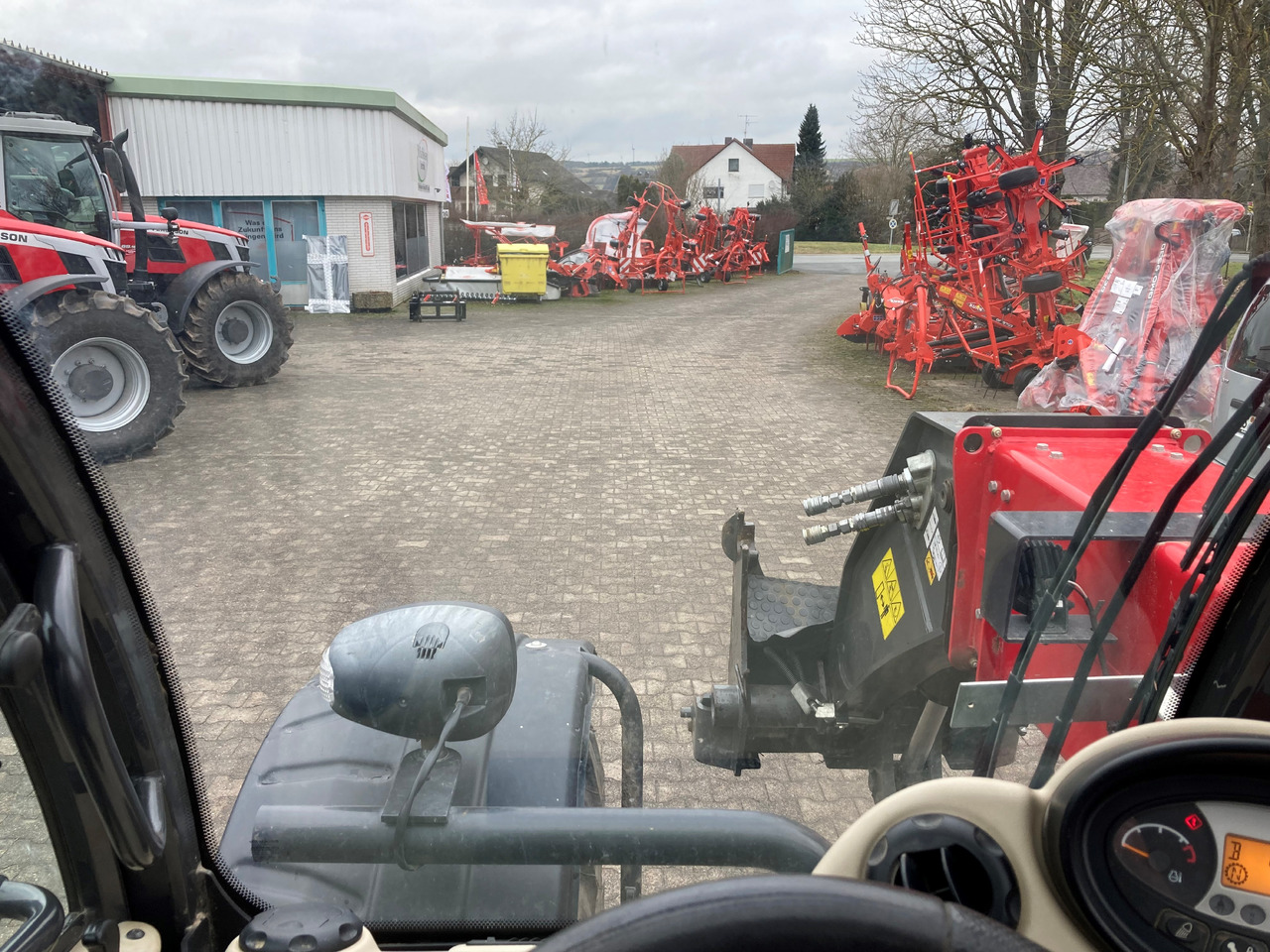 Massey Ferguson Telekoplader TH 7038 - Manipulador telescópico: foto 4 Massey Ferguson Telekoplader TH 7038 - Manipulador telescópico: foto 4