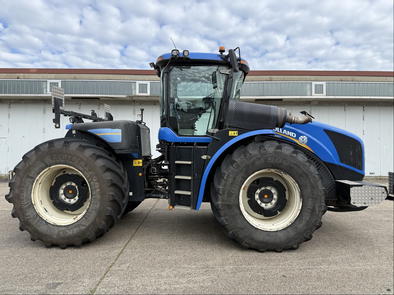 New Holland T9.560 - Tractor: foto 5 New Holland T9.560 - Tractor: foto 5