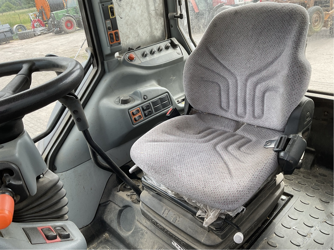Tractor Valtra A 93: foto 14