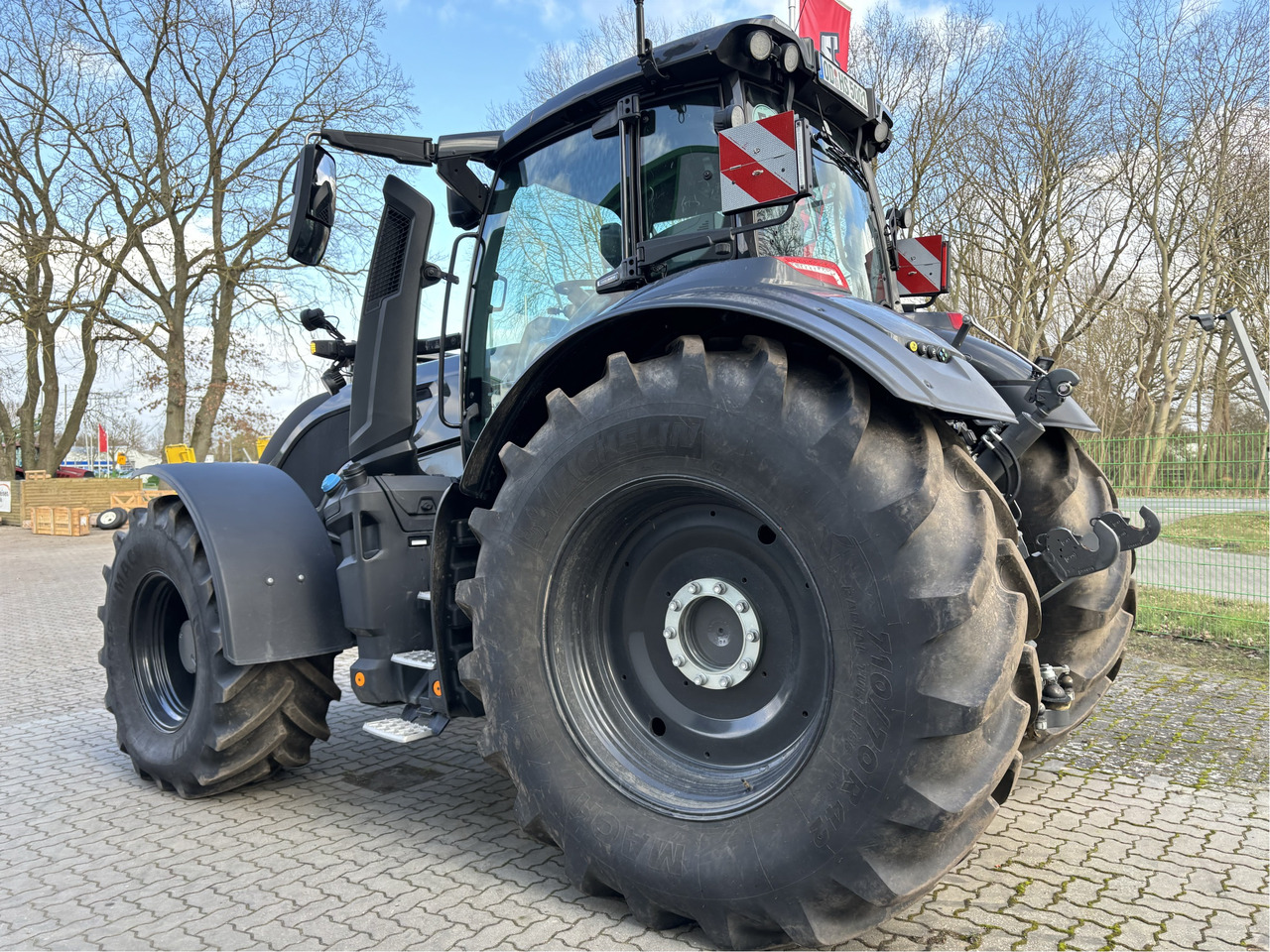 Valtra Q305 - Tractor: foto 5 Valtra Q305 - Tractor: foto 5