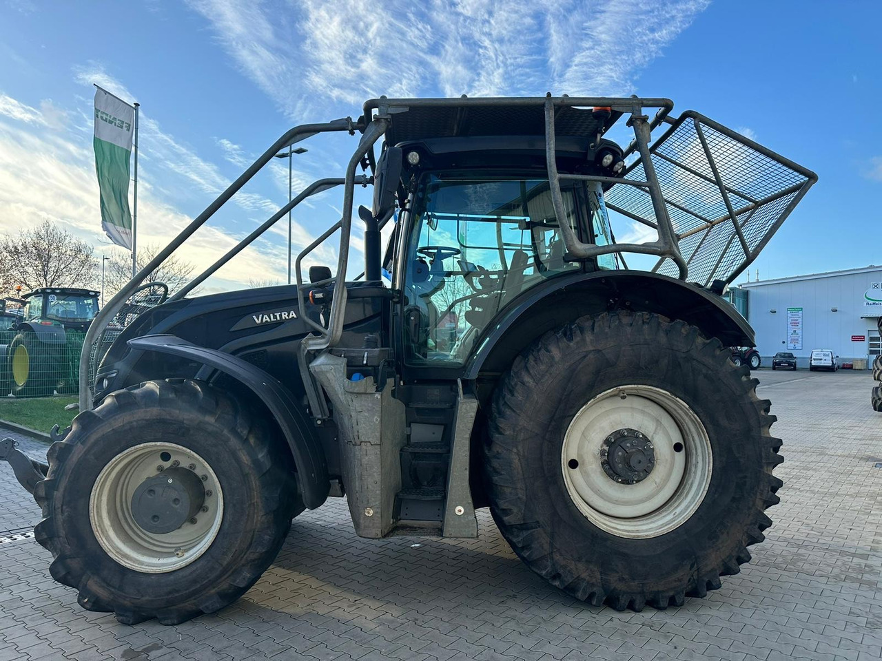 Tractor Valtra S 374: foto 8