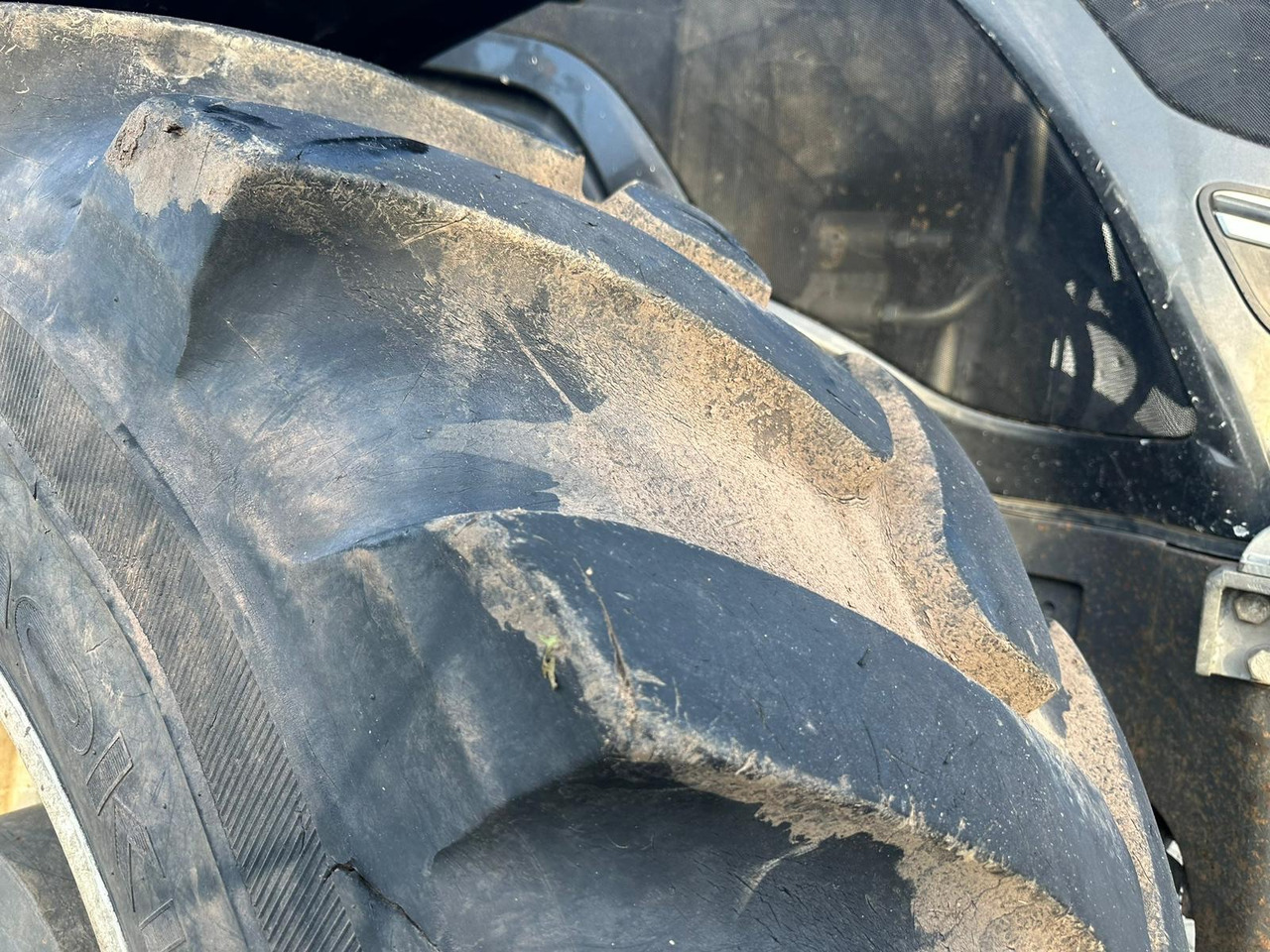 Tractor Valtra S 374: foto 11