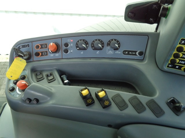 Valtra S274 - Tractor: foto 5 Valtra S274 - Tractor: foto 5