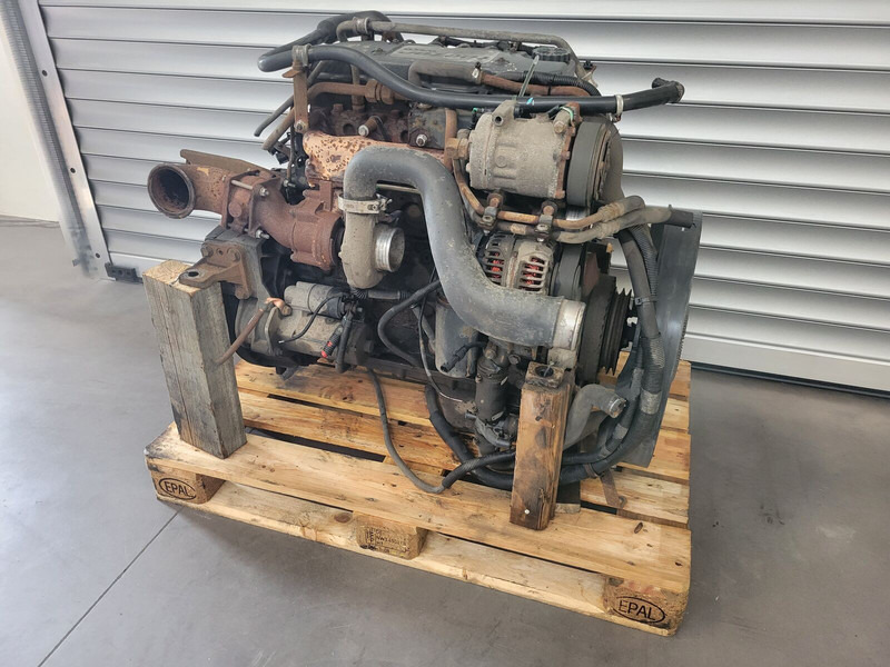 Iveco EUROCARGO F4AE0481 TECTOR 4 EURO 3 - Motor para Camión: foto 4 Iveco EUROCARGO F4AE0481 TECTOR 4 EURO 3 - Motor para Camión: foto 4