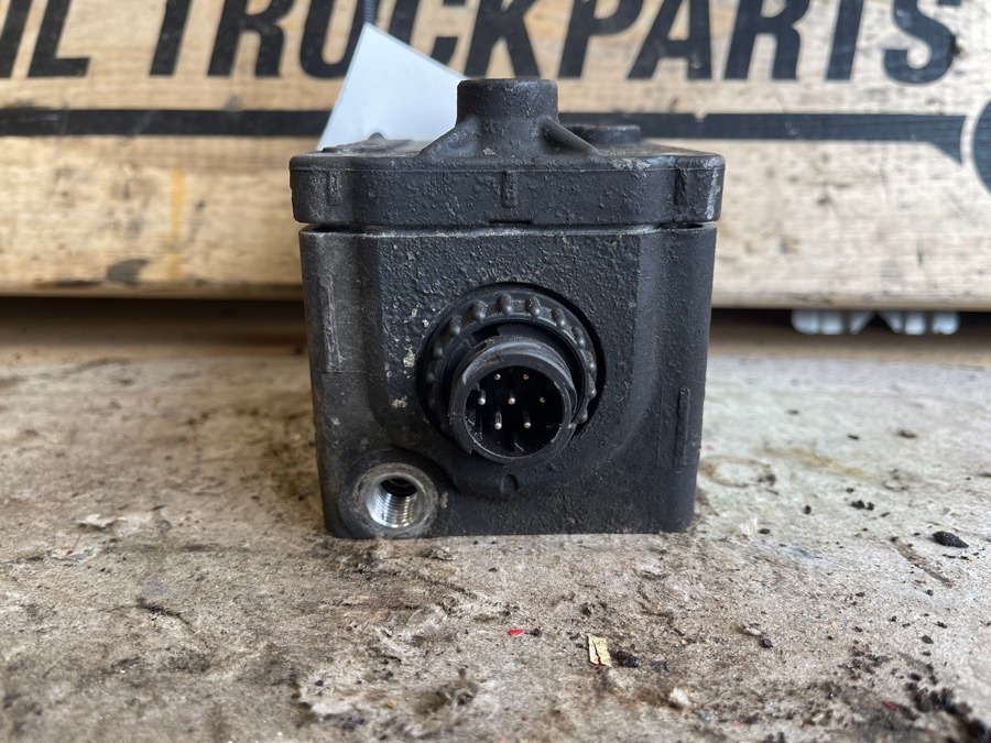 MAN OPTICRUISE VALVE 81.32688-0009 - Caja de cambios y piezas para Camión: foto 2 MAN OPTICRUISE VALVE 81.32688-0009 - Caja de cambios y piezas para Camión: foto 2