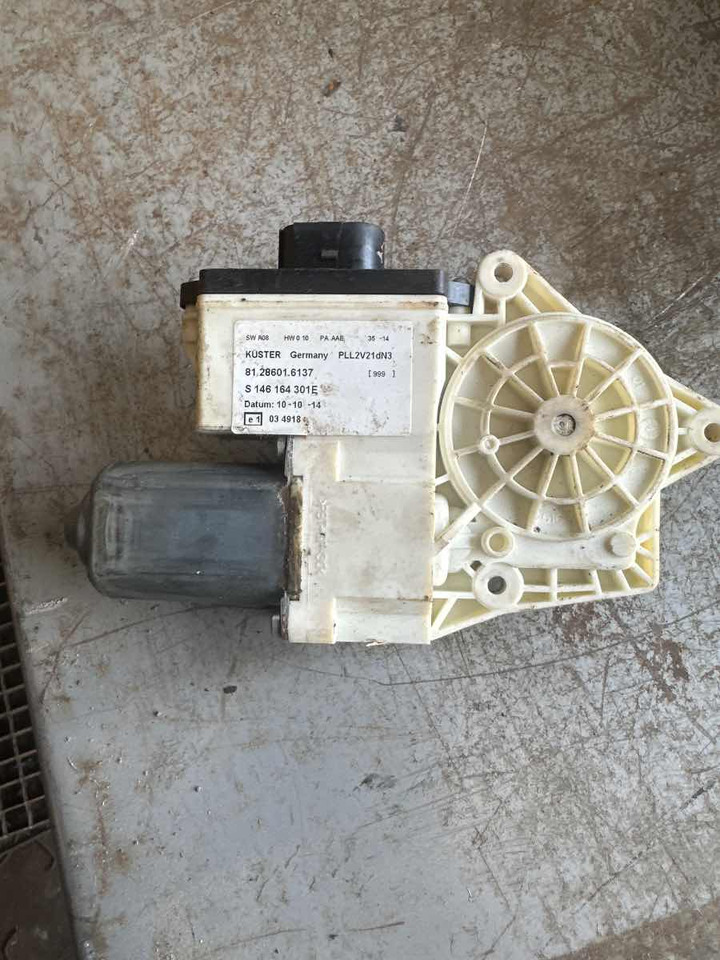 MAN WINDOW MOTOR 81.28601-6137 - Cabina e interior para Camión: foto 1 MAN WINDOW MOTOR 81.28601-6137 - Cabina e interior para Camión: foto 1