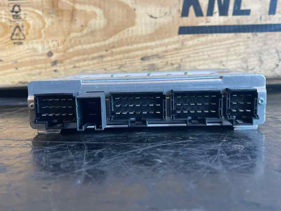 MERCEDES ECU TEMIC A0004461003 - Unidad de control para Autobús: foto 2 MERCEDES ECU TEMIC A0004461003 - Unidad de control para Autobús: foto 2