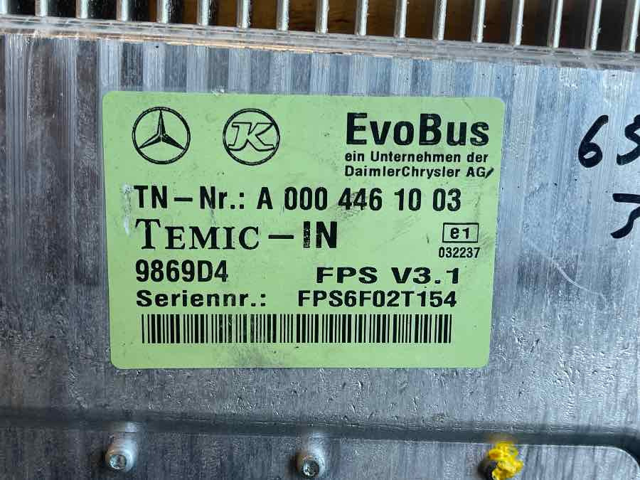 MERCEDES ECU TEMIC A0004461003 - Unidad de control para Autobús: foto 3 MERCEDES ECU TEMIC A0004461003 - Unidad de control para Autobús: foto 3
