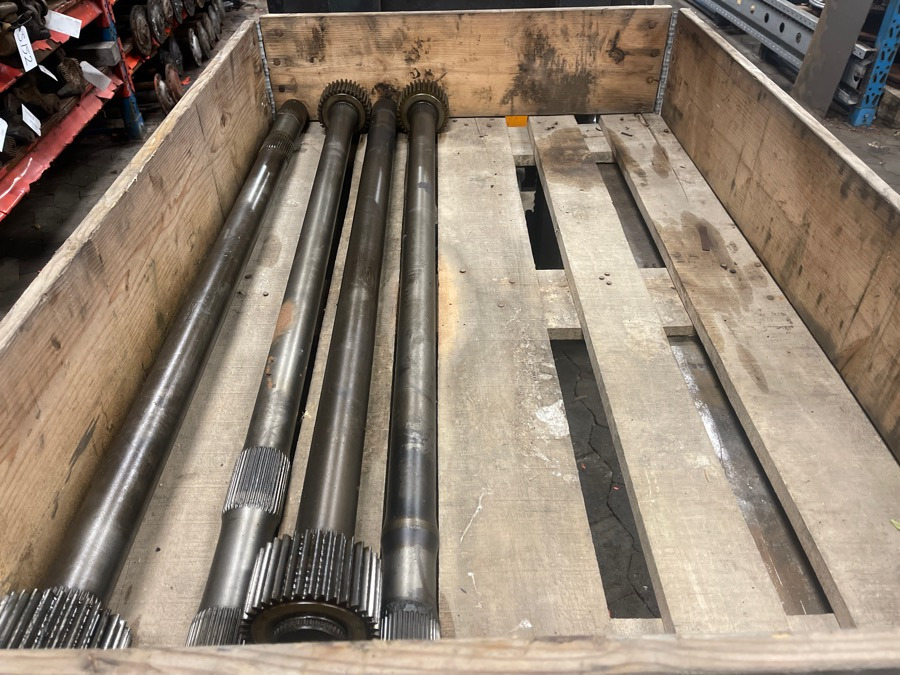 MERCEDES HUBREDUCTION A0003500433 - Cubo para Camión: foto 2 MERCEDES HUBREDUCTION A0003500433 - Cubo para Camión: foto 2