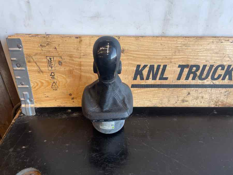 MERCEDES GEARSHIFT LEVER A6322600209 - Piezas de recambio para Autobús: foto 1 MERCEDES GEARSHIFT LEVER A6322600209 - Piezas de recambio para Autobús: foto 1