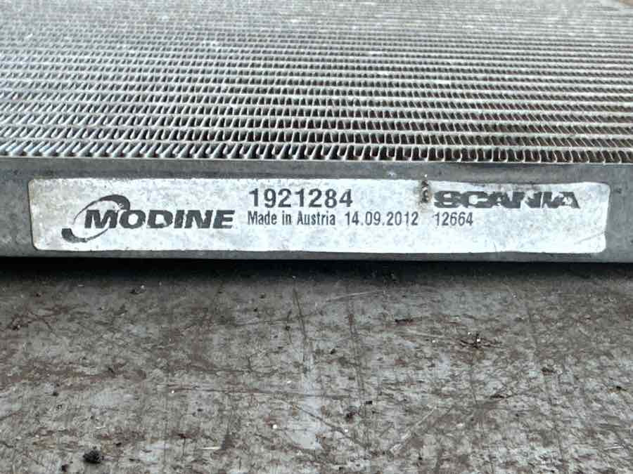 SCANIA CONDENSER 1921284 - Sistema de refrigeración para Camión: foto 2 SCANIA CONDENSER 1921284 - Sistema de refrigeración para Camión: foto 2