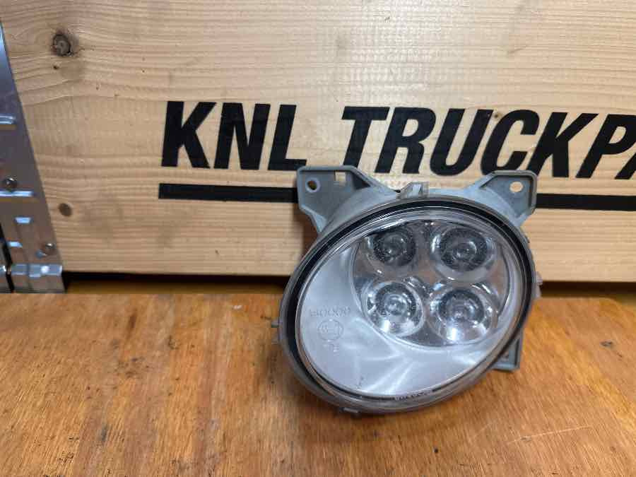 SCANIA FOG LAMP 2127432 - Luz/ Iluminación para Camión: foto 1 SCANIA FOG LAMP 2127432 - Luz/ Iluminación para Camión: foto 1