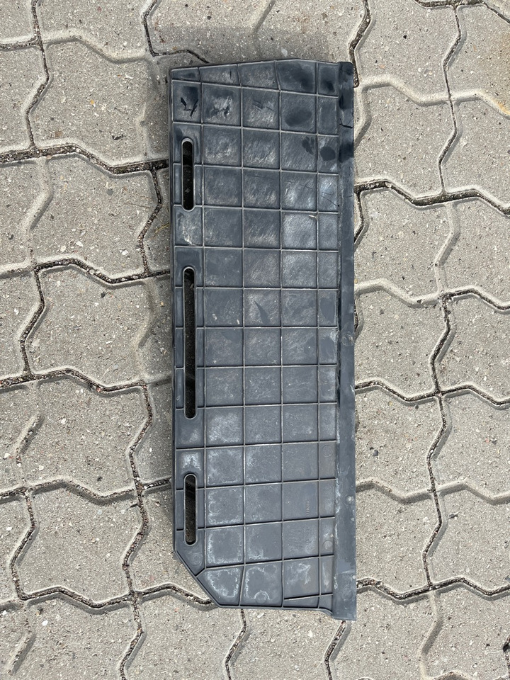 SCANIA STEP PLATE 2220178 - Carrocería y exterior para Camión: foto 1 SCANIA STEP PLATE 2220178 - Carrocería y exterior para Camión: foto 1