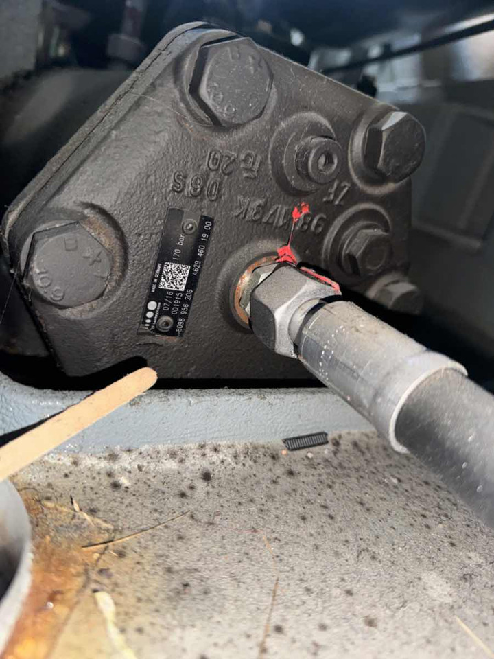 SETRA / MERCEDES STEERING GEAR A6294601900 - Caja de dirección para Autobús: foto 2 SETRA / MERCEDES STEERING GEAR A6294601900 - Caja de dirección para Autobús: foto 2