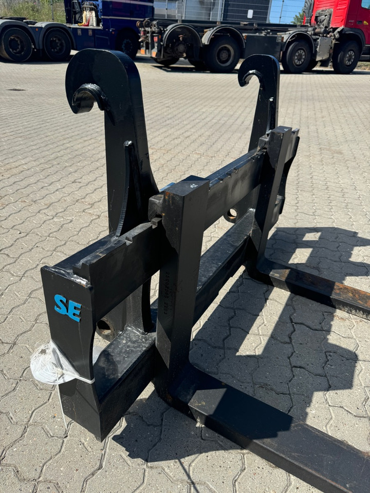 TEREX 980 4X4 // BURNED - Retroexcavadora: foto 4 TEREX 980 4X4 // BURNED - Retroexcavadora: foto 4