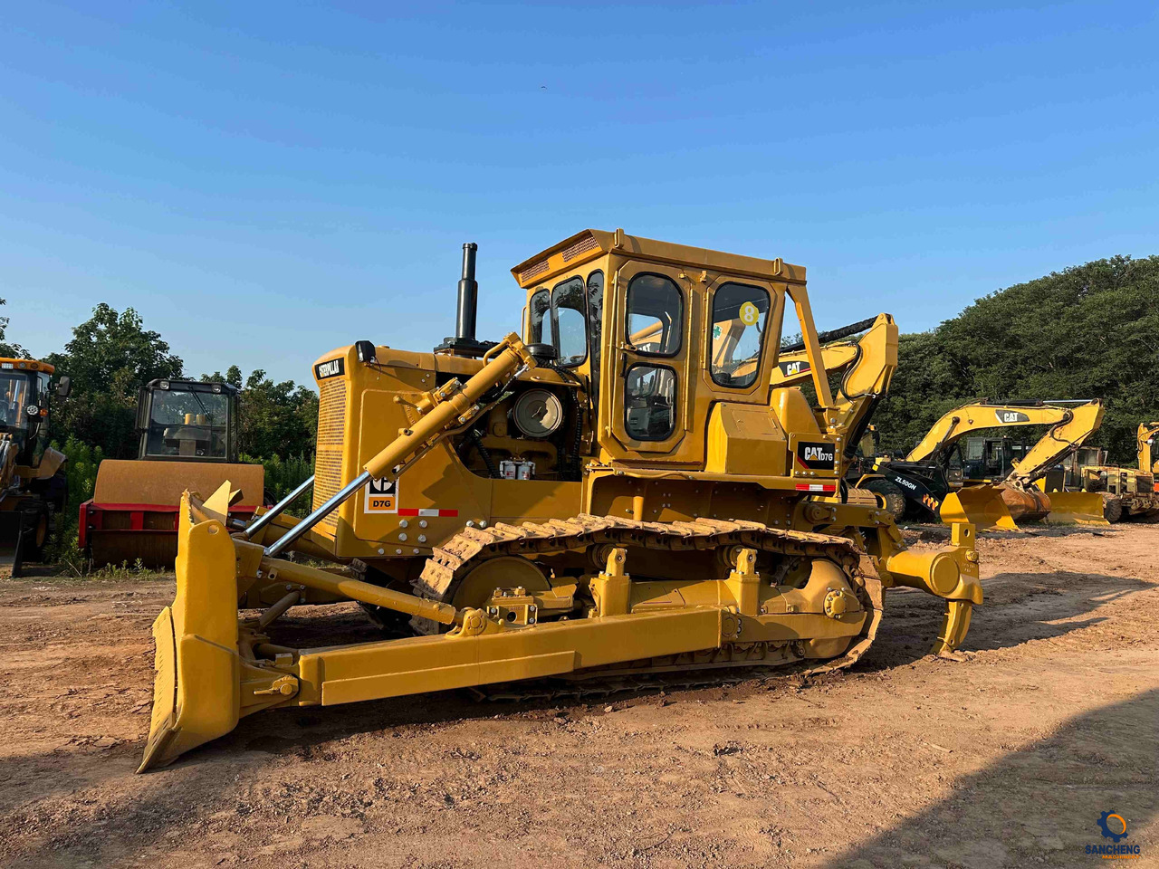 CAT D7G bulldozer - Bulldozer: foto 3 CAT D7G bulldozer - Bulldozer: foto 3