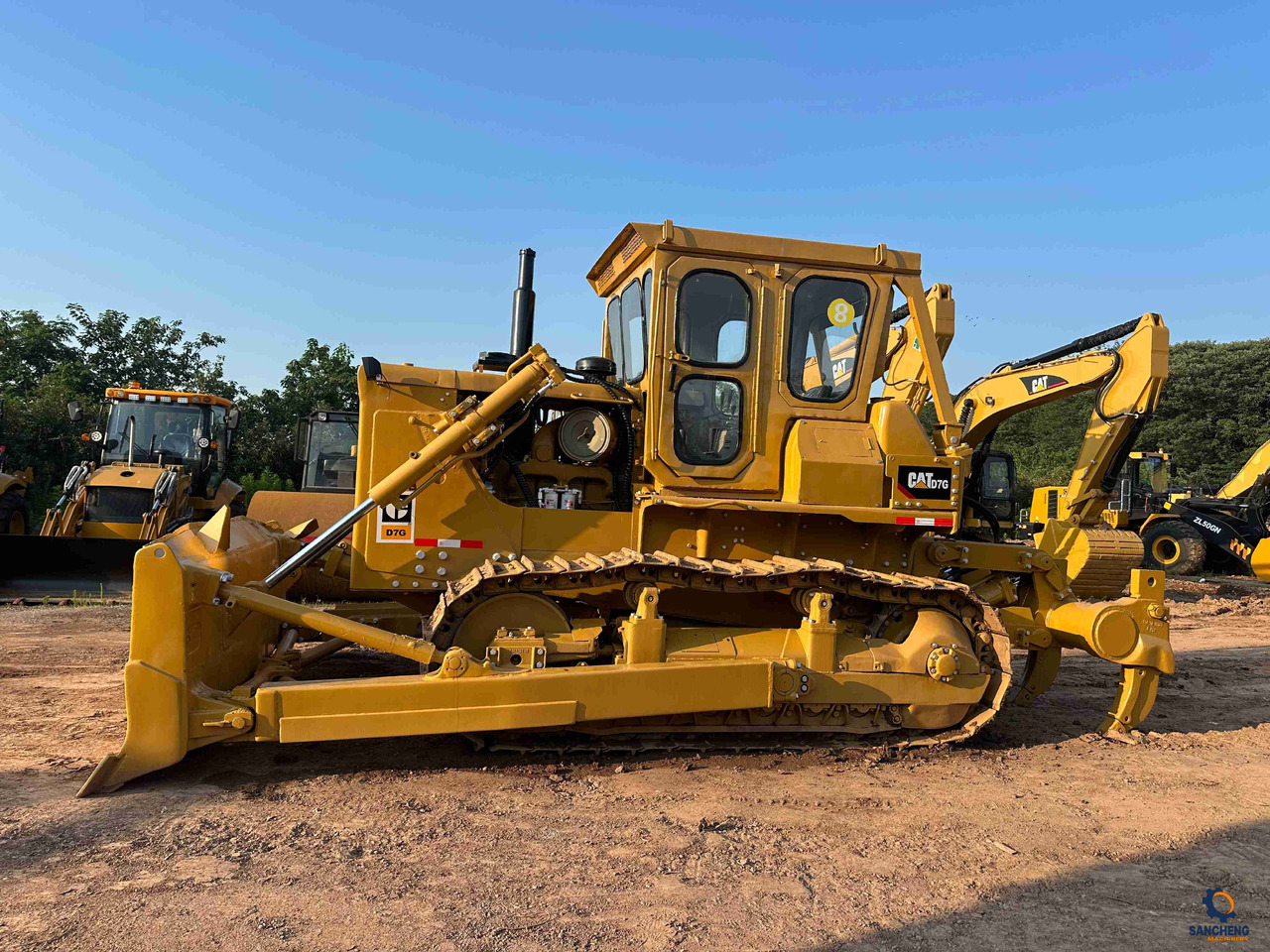 CAT D7G bulldozer - Bulldozer: foto 4 CAT D7G bulldozer - Bulldozer: foto 4