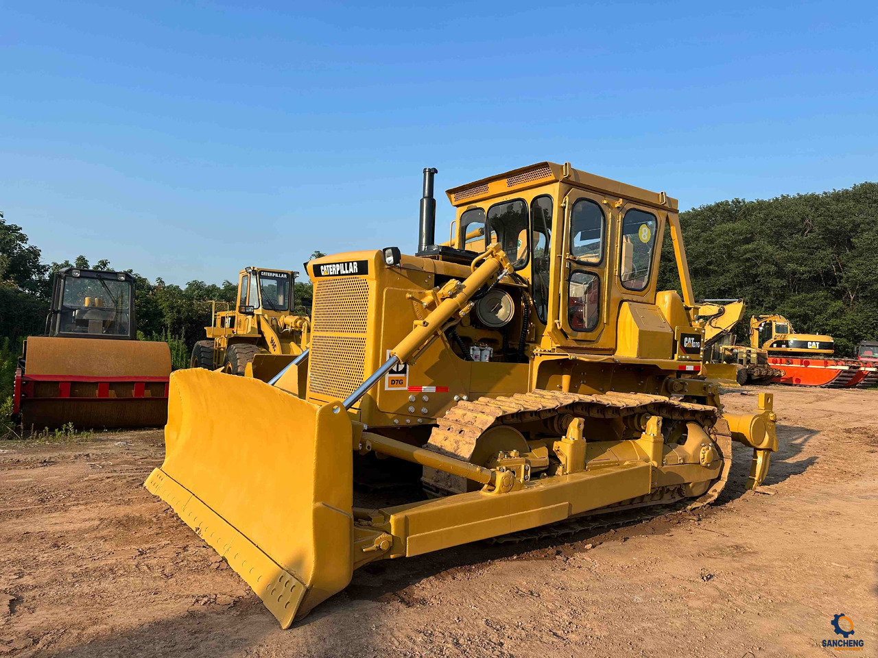 CAT D7G bulldozer - Bulldozer: foto 2 CAT D7G bulldozer - Bulldozer: foto 2