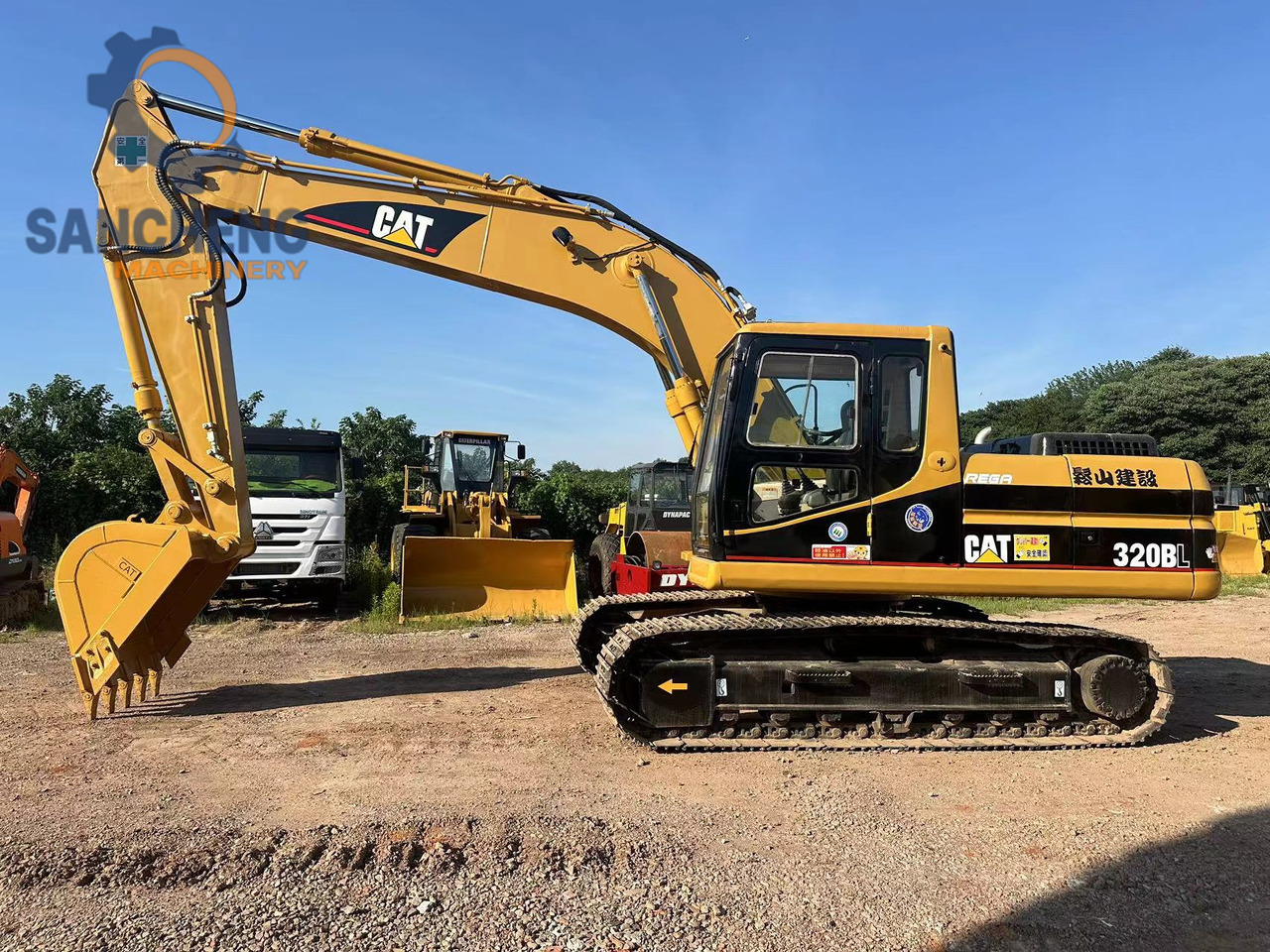 CATERPILLAR 320BL - Excavadora de cadenas: foto 3 CATERPILLAR 320BL - Excavadora de cadenas: foto 3